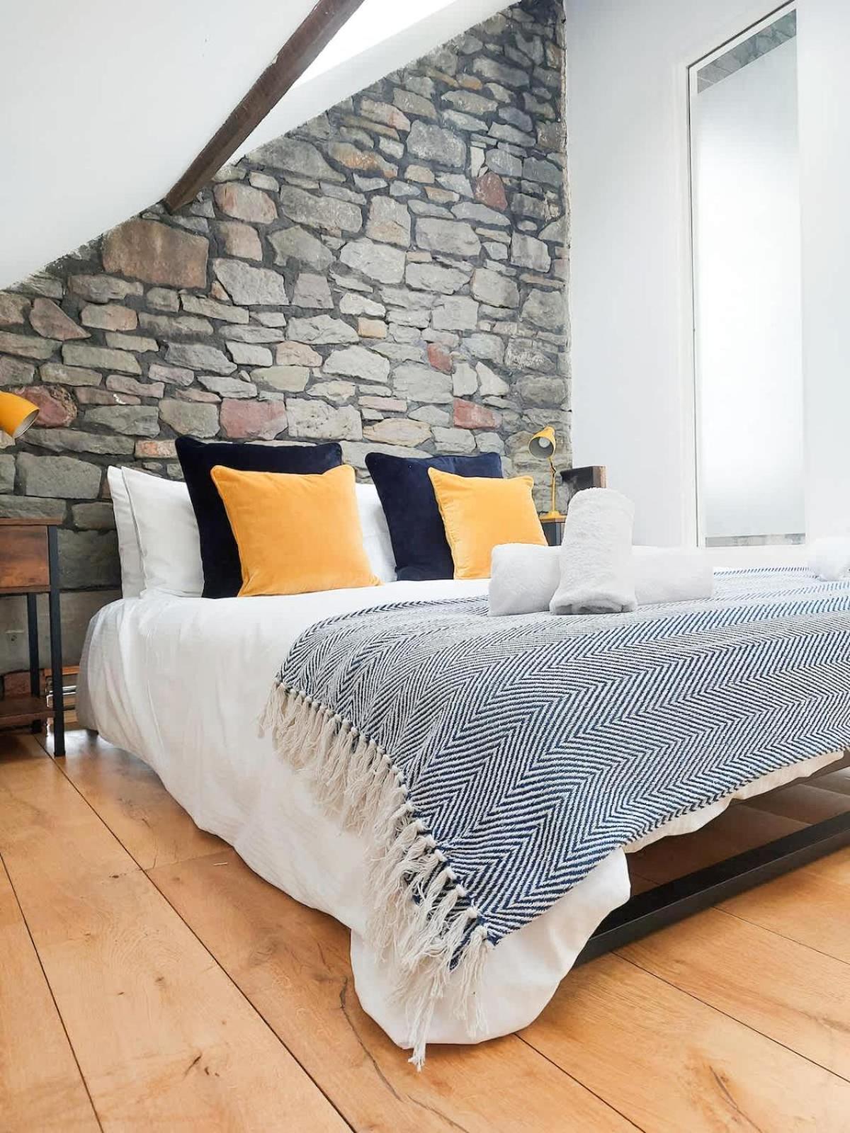 Converted Factory Loft Apartment Bristol Exterior photo